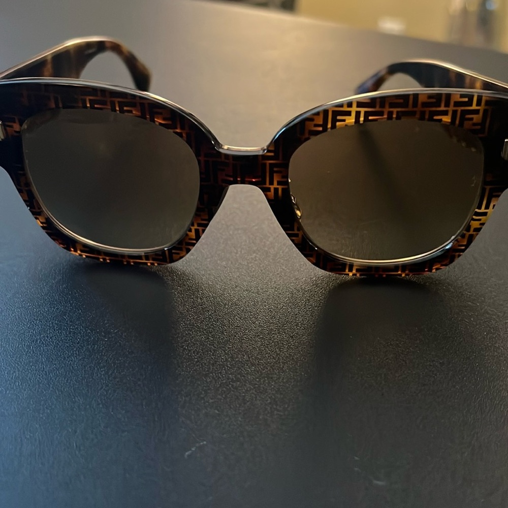 Fendi brown sunglasses